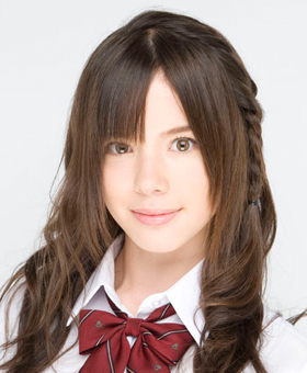 ファイル:2009年AKB48プロフィール 三木にこる.jpg