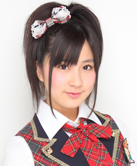 ファイル:2010年AKB48プロフィール 小野恵令奈 2.jpg