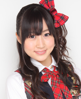 ファイル:2010年AKB48プロフィール 小森美果 2.jpg