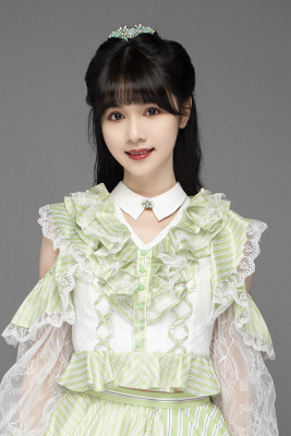 ファイル:2023年AKB48 Team SHプロフィール 刘念.jpg