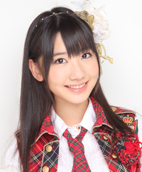 ファイル:2010年AKB48プロフィール 柏木由紀 2.jpg