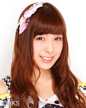 ファイル:2014年AKB48プロフィール 小嶋菜月.jpg