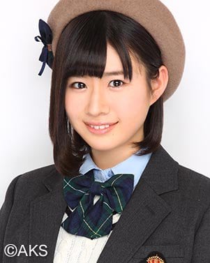 ファイル:2015年AKB48プロフィール 佐藤朱.jpg