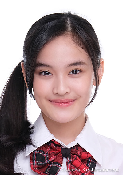ファイル:2020年JKT48プロフィール Adzana Shaliha 2.jpg