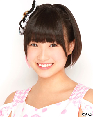 ファイル:2014年HKT48プロフィール 朝長美桜.jpg