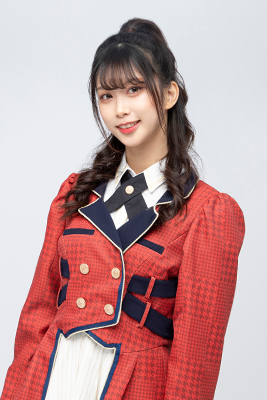 ファイル:2021年AKB48 Team SHプロフィール 潘秋怡.jpg