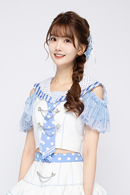 ファイル:2022年AKB48 Team SHプロフィール 朱苓 2.jpg