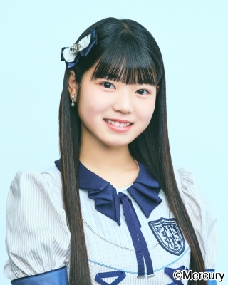 ファイル:2024年HKT48プロフィール 靏川那智 2.jpg