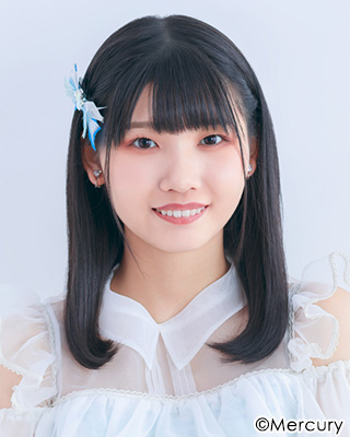 ファイル:2021年HKT48プロフィール 石安伊.jpg