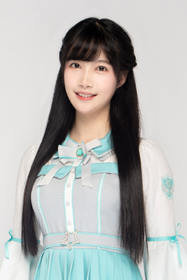 ファイル:2022年AKB48 Team SHプロフィール 邹若男 3.jpg