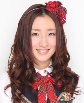 ファイル:2010年AKB48プロフィール 梅田彩佳 2.jpg