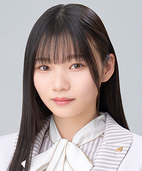 ファイル:2022年乃木坂46プロフィール 岡本姫奈 2.jpg