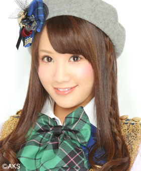ファイル:2012年AKB48プロフィール 鈴木まりや.jpg