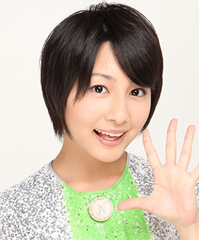 ファイル:2012年乃木坂46プロフィール 市來玲奈 3.jpg