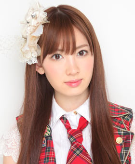 ファイル:2010年AKB48プロフィール 小嶋陽菜 2.jpg