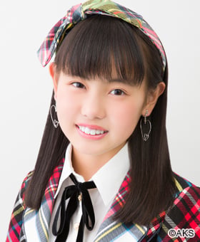 ファイル:2018年AKB48プロフィール 御供茉白.jpg
