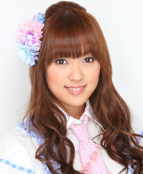 ファイル:2011年AKB48プロフィール 米沢瑠美.jpg