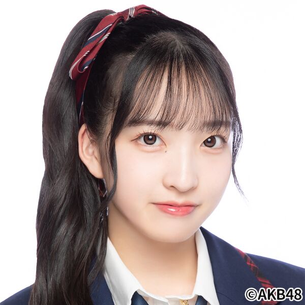 ファイル:2025年AKB48プロフィール 山口結愛.jpg