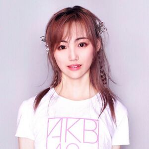 2018年AKB48 Team SHプロフィール 刘绘.jpg