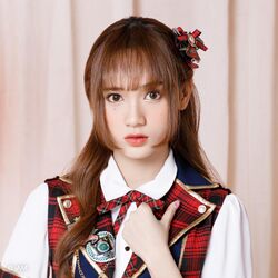 2023年BNK48プロフィール Punyisa Kaewsawang 2.jpg