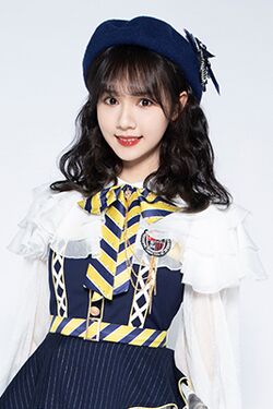 2022年AKB48 Team SHプロフィール 刘念.jpg