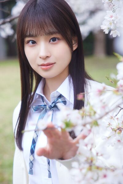 ファイル:2025年櫻坂46プロフィール 松本和子.jpg