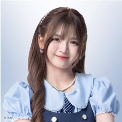 2025年BNK48プロフィール Praew 2.jpg
