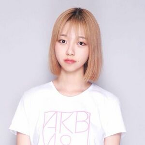 2018年AKB48 Team SHプロフィール 徐依婷.jpg