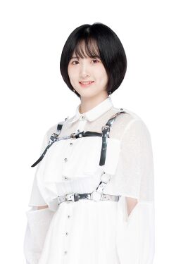 2020年AKB48 Team SHプロフィール 周念琪.jpg