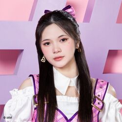 2024年BNK48プロフィール Nathanya Dulyapol 3.jpg