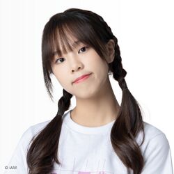 2022年BNK48プロフィール Naththarinee Kusolphat.jpg