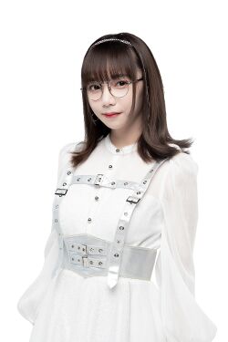 2020年AKB48 Team SHプロフィール 沈莹 2.jpg