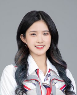 2020年AKB48 Team TPプロフィール 李孟純.jpg