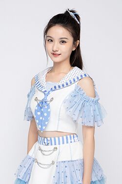 2022年AKB48 Team SHプロフィール 渐蔷薇 2.jpg