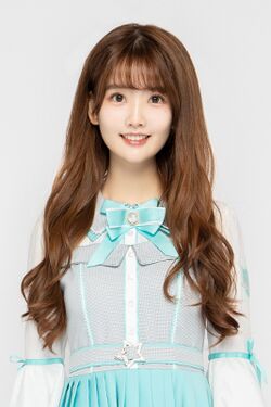 2022年AKB48 Team SHプロフィール 朱苓 3.jpg