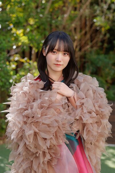 ファイル:2025年11th Single BACKS LIVE!!プロフィール 増本綺良.jpg