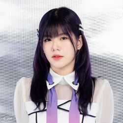 2024年BNK48プロフィール Weeraya Zhang.jpg