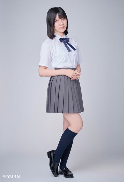 ファイル:2026年指原莉乃プロデュース「≠ME」新メンバーオーディション 林美澪 全身.jpg