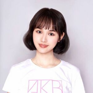 2018年AKB48 Team SHプロフィール 刘念.jpg