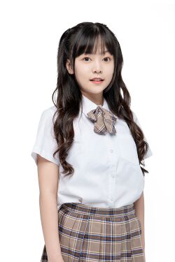 2020年AKB48 Team SHプロフィール 张嘉哲 2.jpg