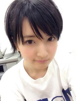 須藤凜々花 断髪.jpg