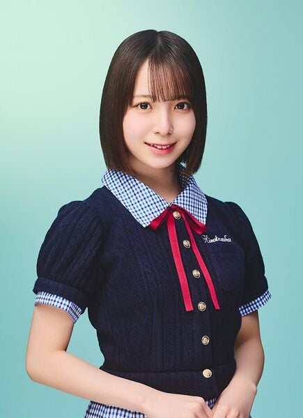 ファイル:2025年日向坂46プロフィール 渡辺莉奈.jpg