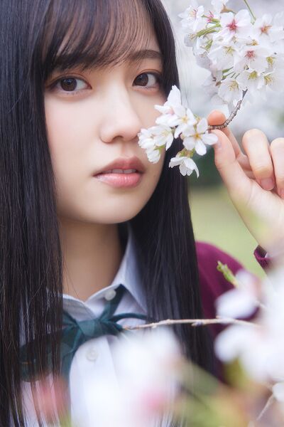 ファイル:2025年櫻坂46プロフィール 勝又春.jpg
