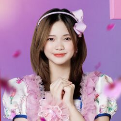 2023年BNK48プロフィール Nathanya Dulyapol 2.jpg