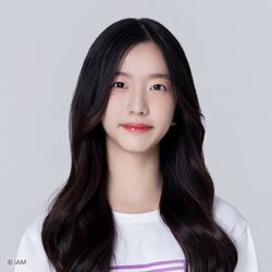 2024年BNK48プロフィール Niya.jpg