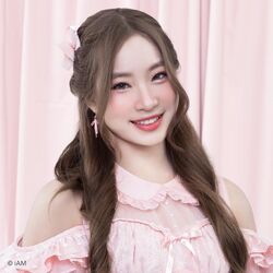 2025年BNK48プロフィール Berry 2.jpg