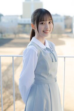 2025年日向坂46プロフィール 全身 大田美月.jpg