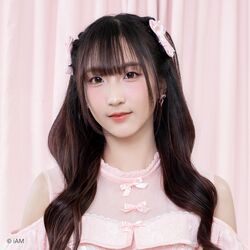 2025年BNK48プロフィール Emmy 2.jpg