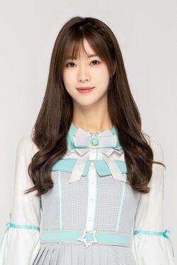 2022年AKB48 Team SHプロフィール 曾艺.jpg