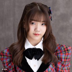 2023年BNK48プロフィール Parita Rirermkul 4.jpg